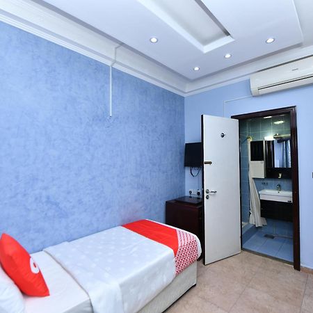 Oyo 137 Marina Hotel Muskat Eksteriør bilde