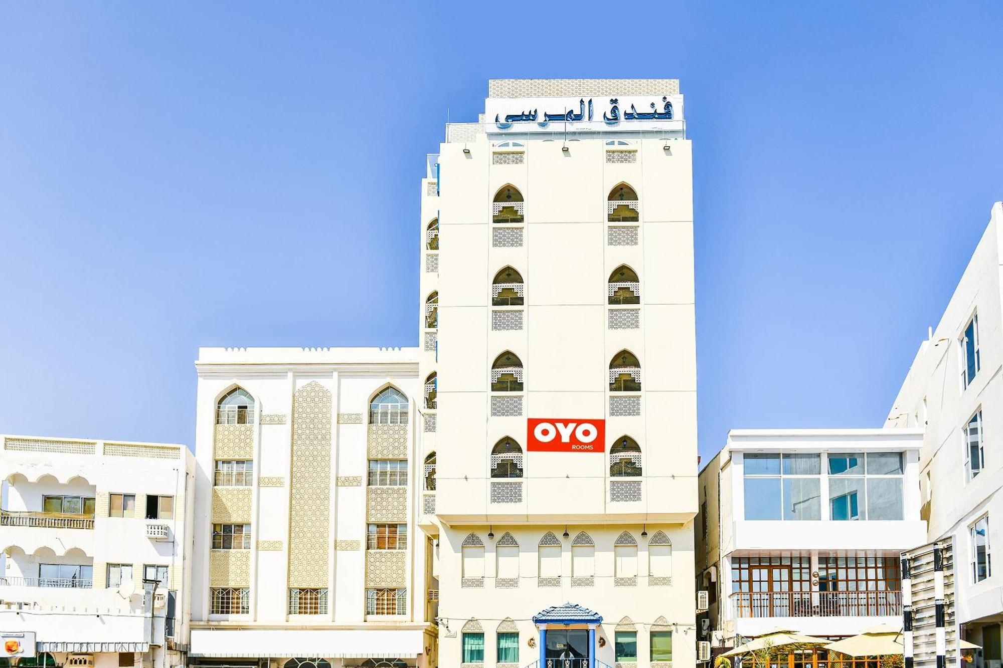 Oyo 137 Marina Hotel Muskat Eksteriør bilde
