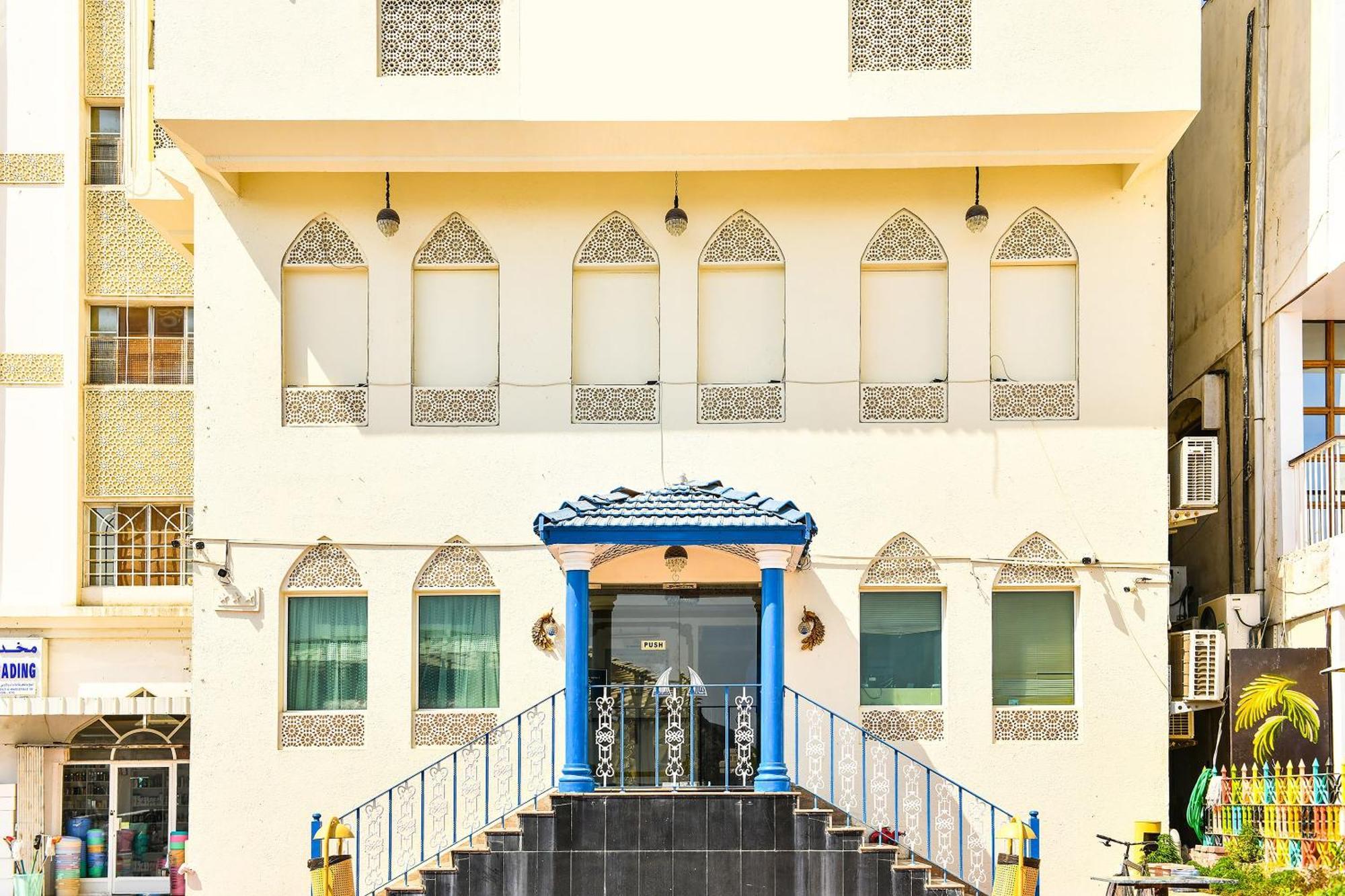 Oyo 137 Marina Hotel Muskat Eksteriør bilde