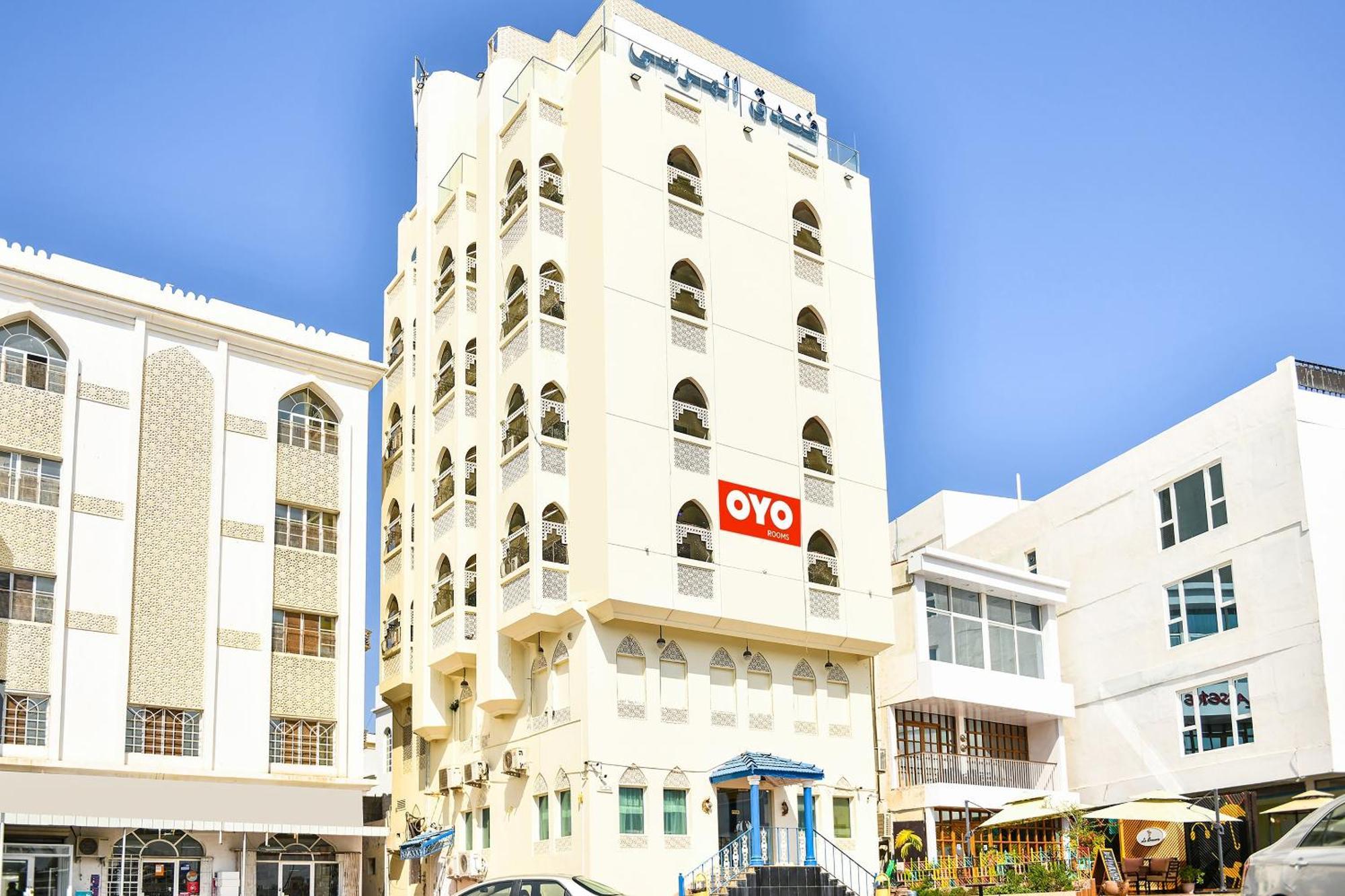 Oyo 137 Marina Hotel Muskat Eksteriør bilde